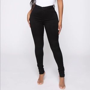 Eva Super Soft Curvy Skinny Jean - Black - 11